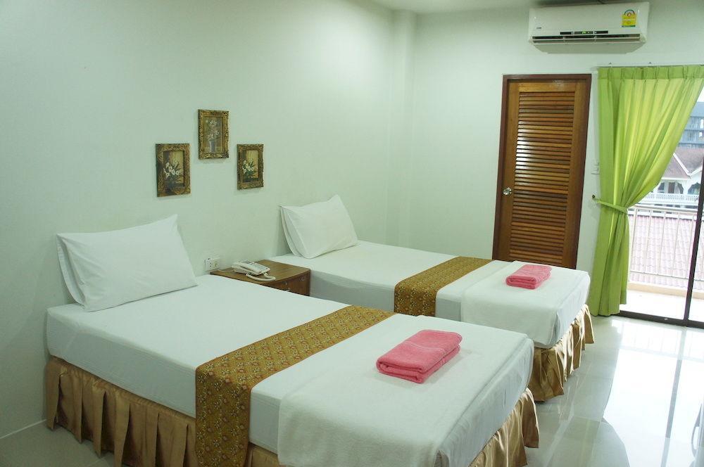 G&B Guesthouse Patong Exterior photo