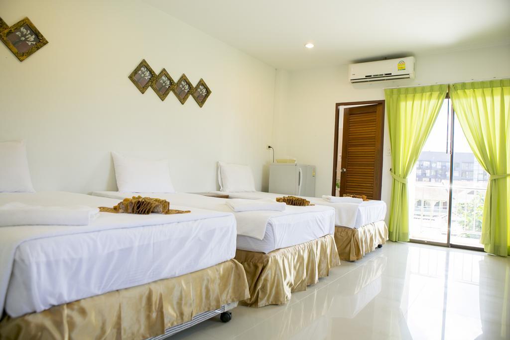 G&B Guesthouse Patong Exterior photo
