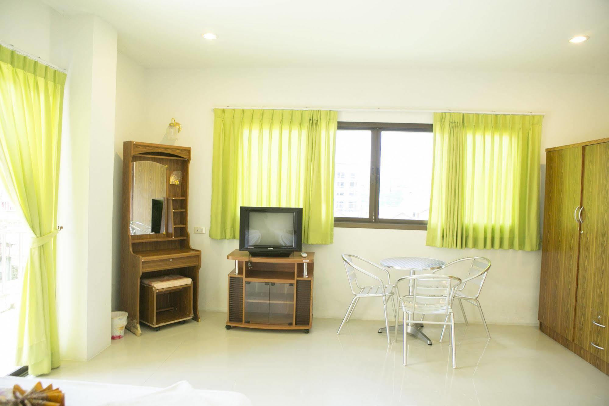 G&B Guesthouse Patong Exterior photo